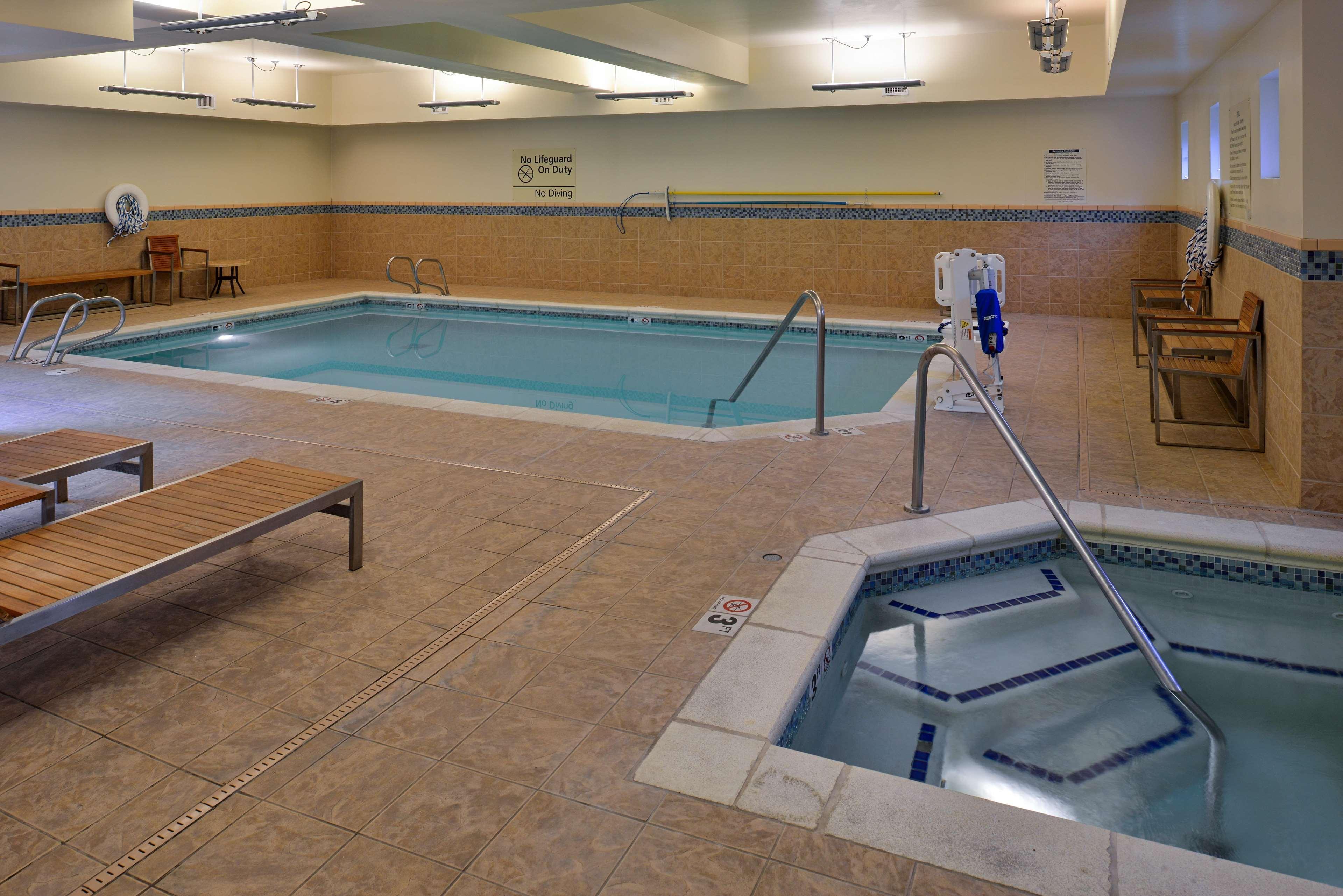 Hampton & Tacoma-mall Hotel