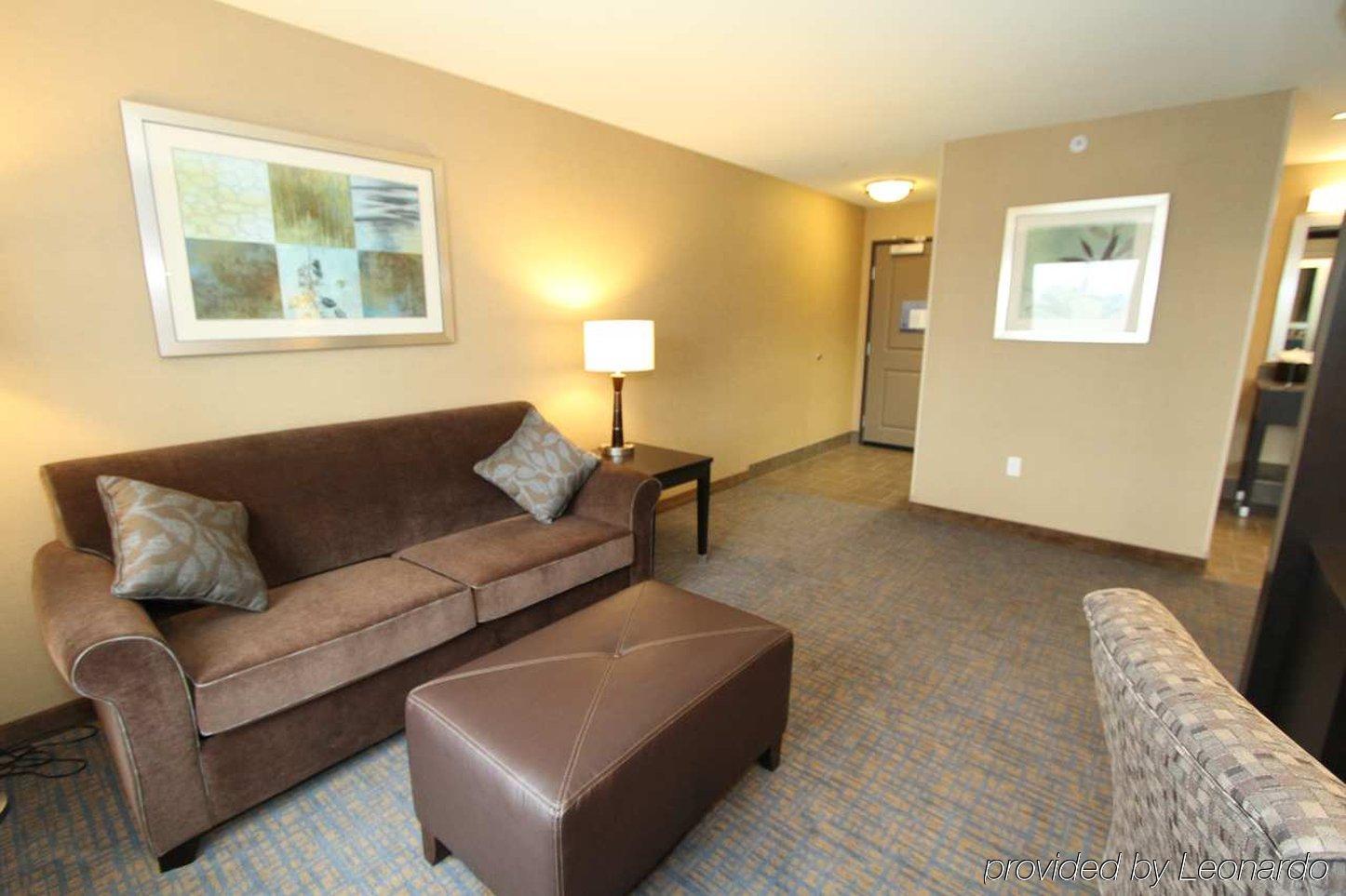 Hampton & Tacoma-mall Hotel 3*
