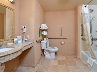 Hampton & Tacoma-mall Hotel 3*