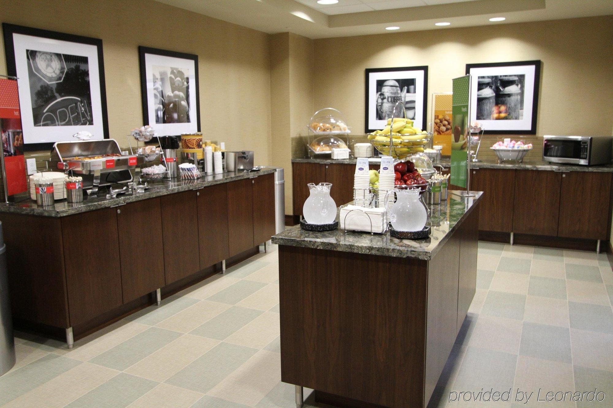 Hotel Hampton & 3*